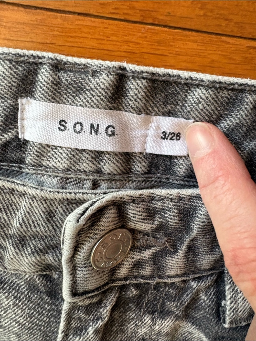 S.O.N.G. Grey Acid Wash Wide Leg Jeans Size 3/26 - Picture 7 of 8